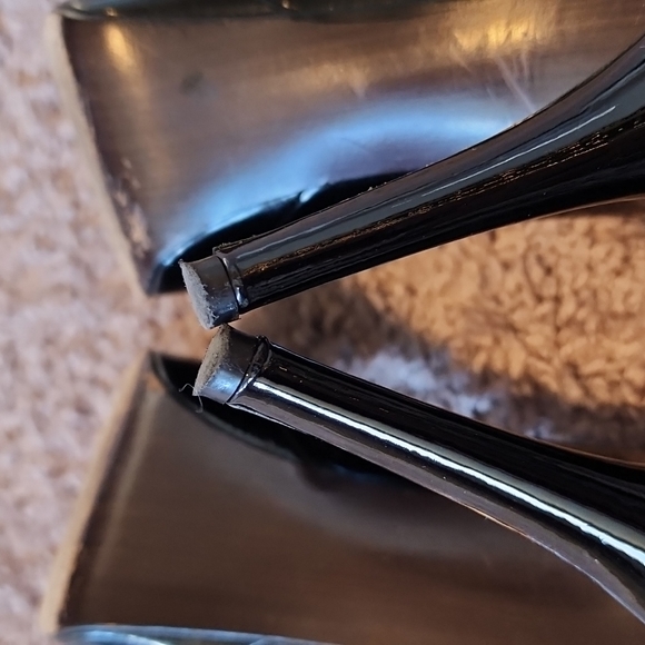 Stuart Weitzman black patent leather pumps heels-7M - Picture 8 of 11